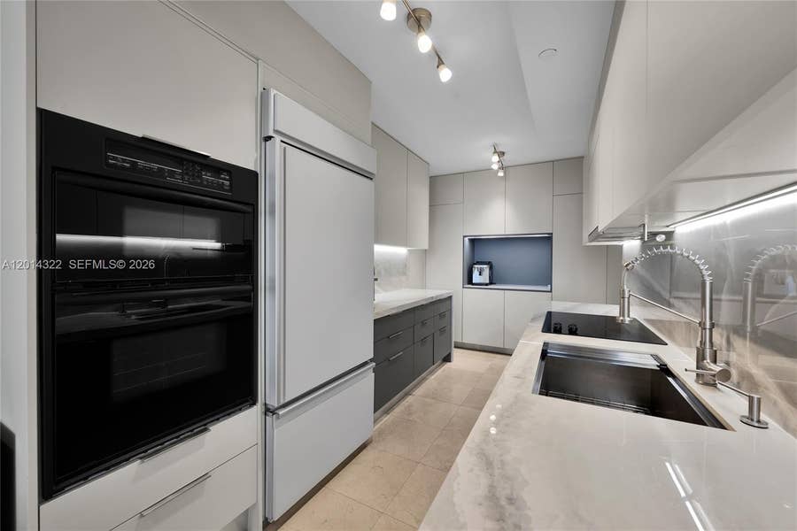 Property photo for 1800 S Ocean Drive, #2007, Hallandale Beach, FL