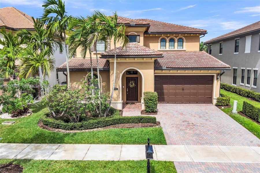 Property photo for 8915 W Watercrest Circle W, Parkland, FL