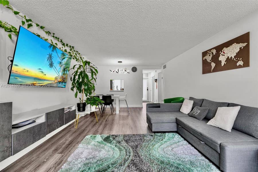 Property photo for 609 NE 14th Avenue, #405, Hallandale Beach, FL