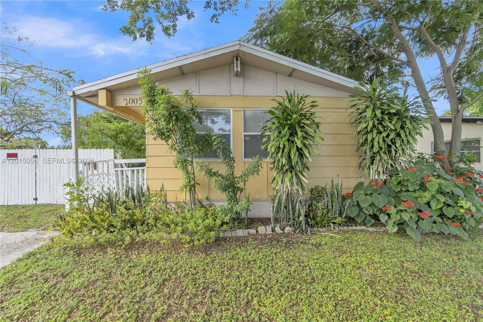 2005 NW 11th Avenue, Fort Lauderdale, FL 33311 Photo 1