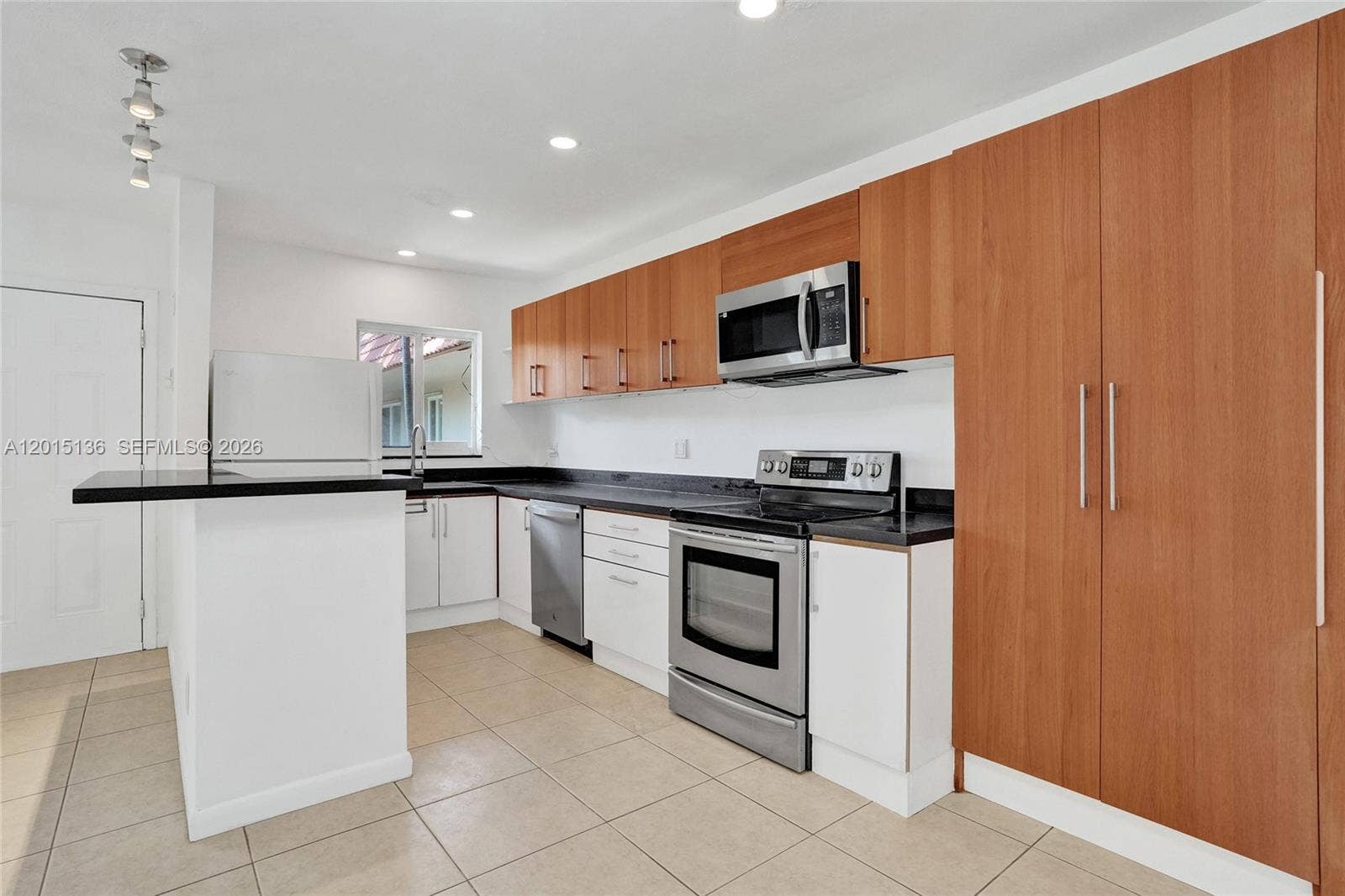 3050 NE 5th Terrace, #13, Wilton Manors, FL 33334 Photo 14