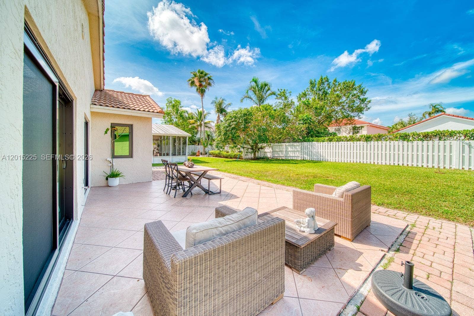 77 Gables Boulevard, Weston, FL 33326 Photo 34