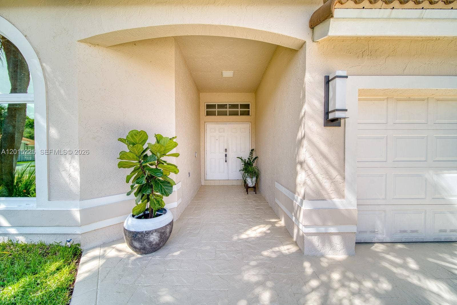 77 Gables Boulevard, Weston, FL 33326 Photo 6