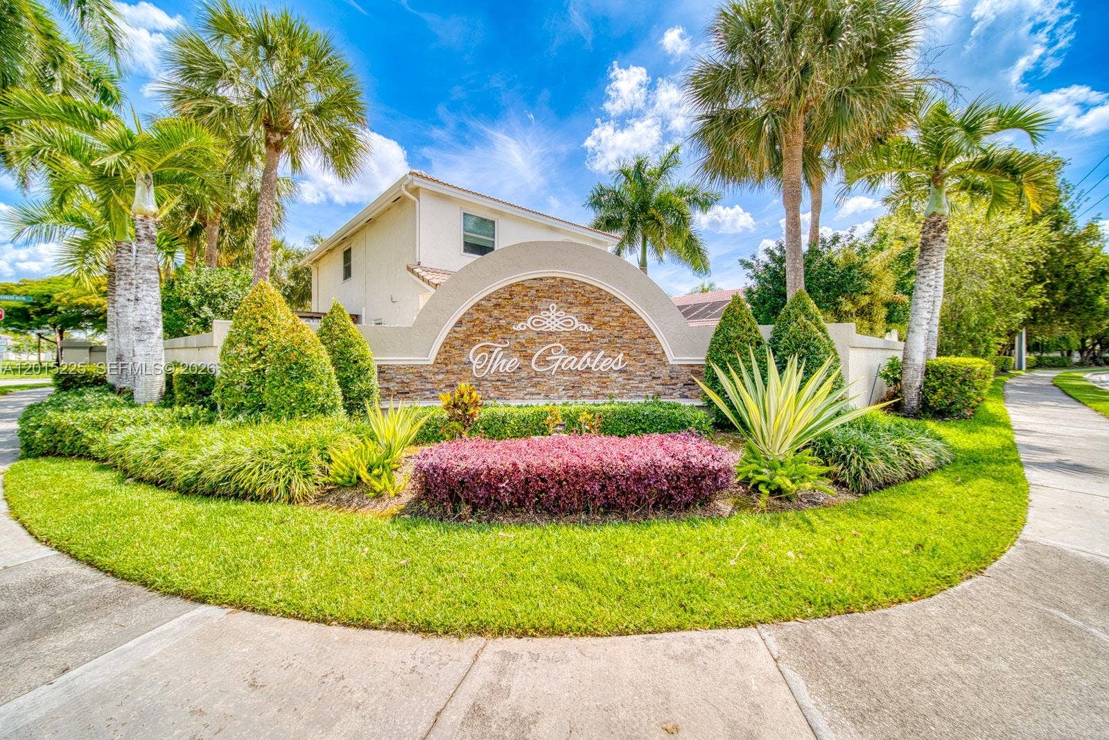 77 Gables Boulevard, Weston, FL 33326 Photo 36