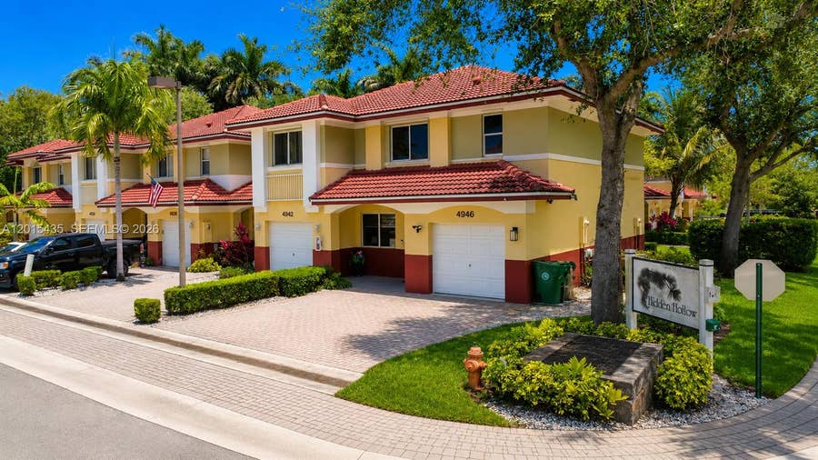 Property photo for 4946 SW 66th Terrace, Davie, FL