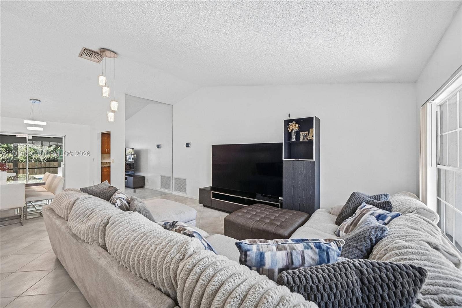 8972 SW 8th Street, Boca Raton, FL 33433 Photo 5