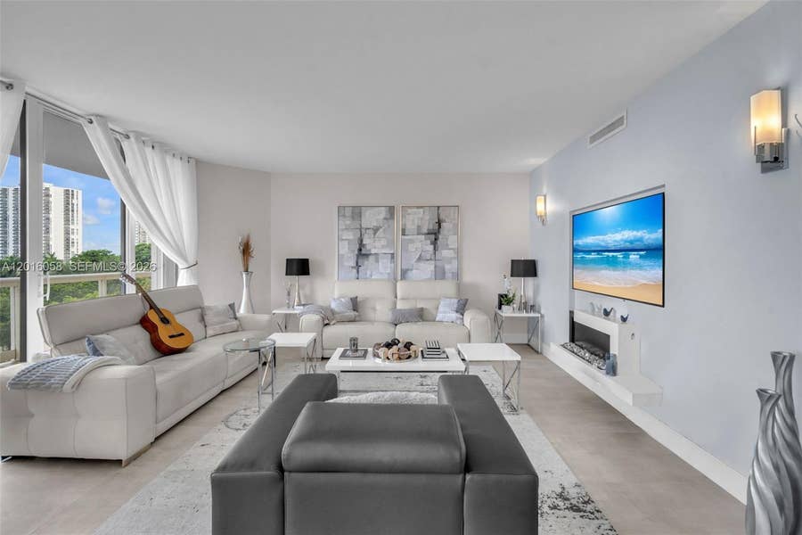 Property photo for 20191 E Country Club Drive, #601, Aventura, FL