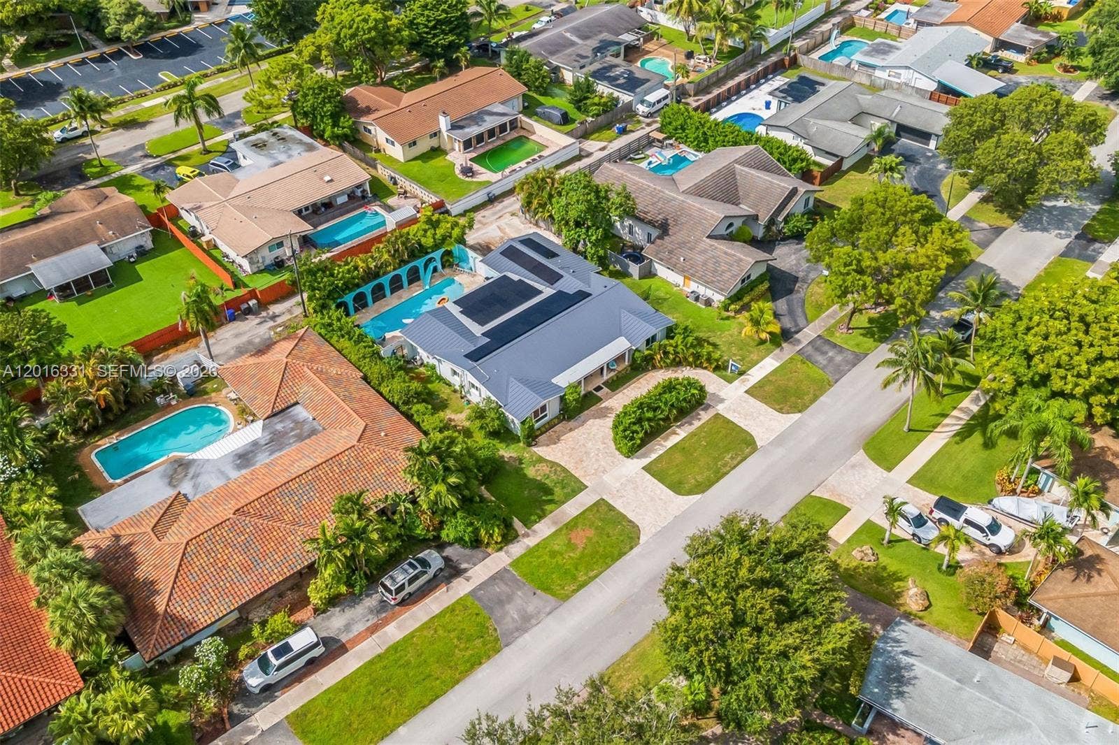633 N Crescent Drive, Hollywood, FL 33021 Photo 51