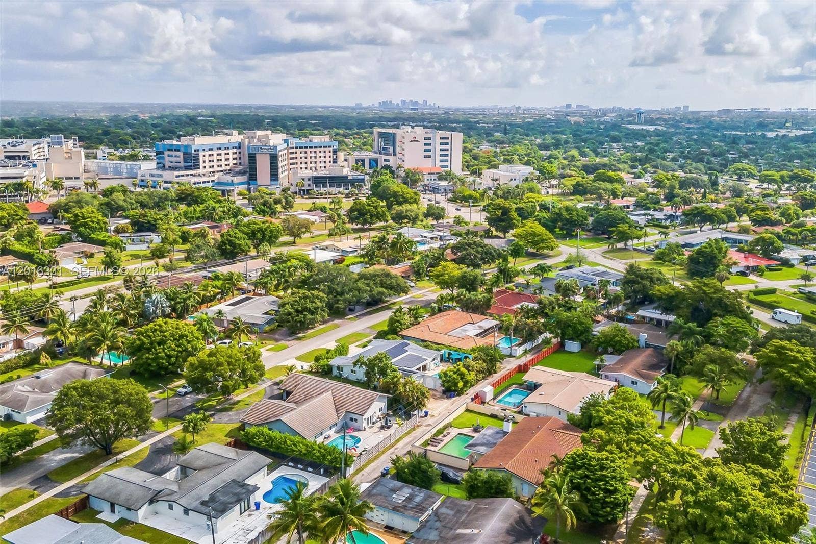 633 N Crescent Drive, Hollywood, FL 33021 Photo 45