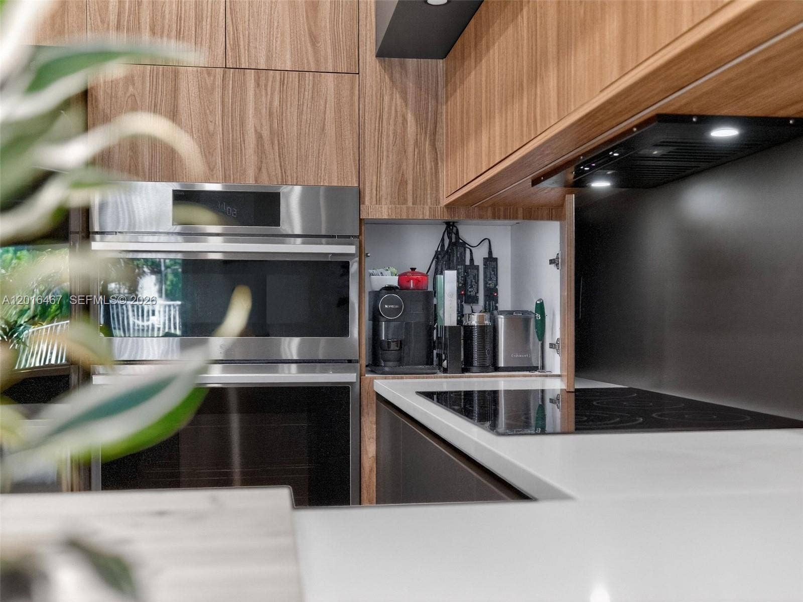 Gorgeous kitchen, recently redone, with coffee nook.