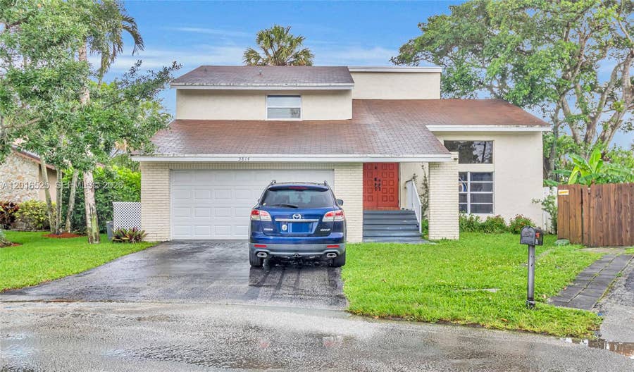 Property photo for 3814 NW 73rd Way, Coral Springs, FL