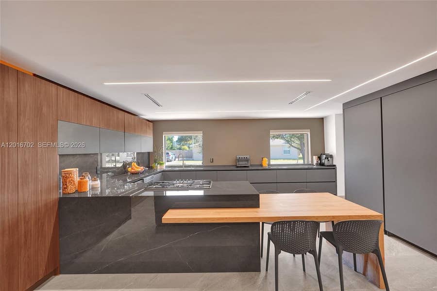 Property photo for 19694 NE 24th Avenue, Miami, FL