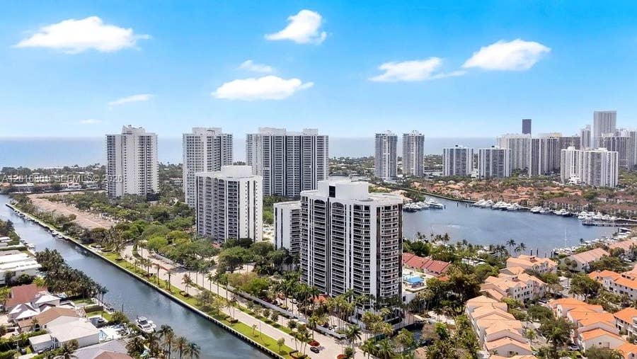 Property photo for 3600 Yacht Club Drive, #1801, Aventura, FL