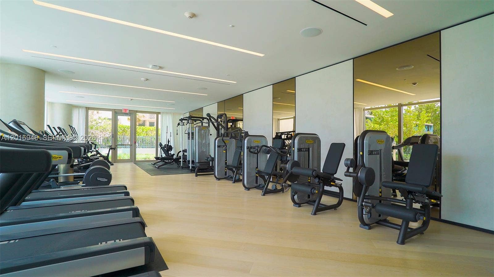 10201 Collins Avenue, #1806, Bal Harbour, FL 33154 Photo 35