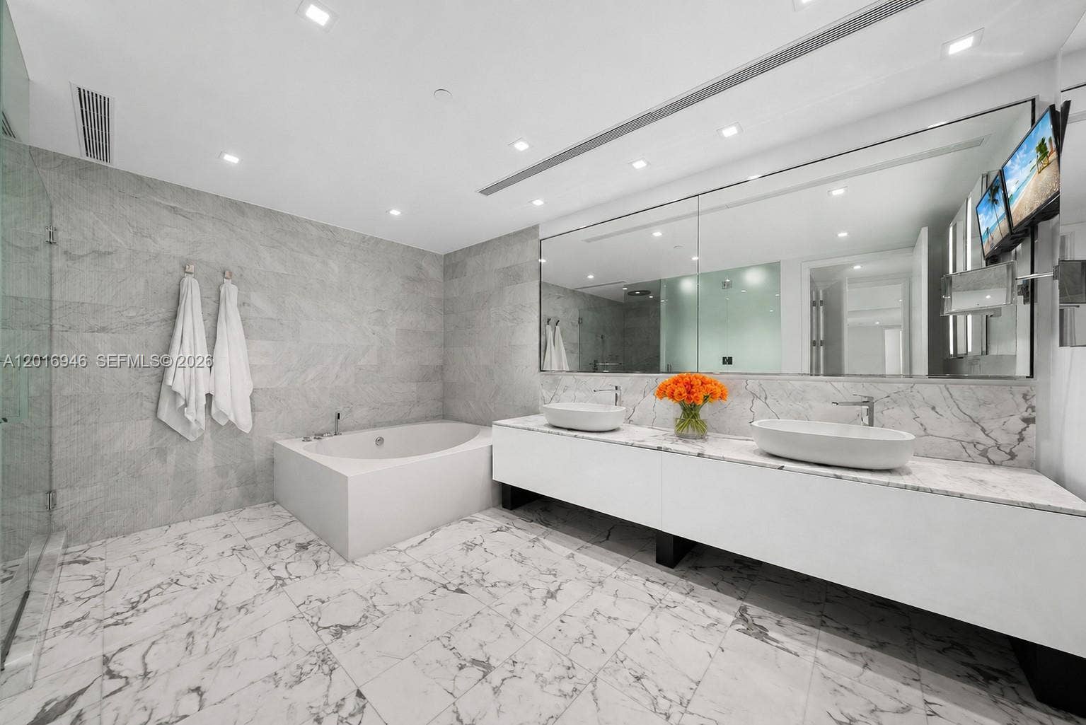 10201 Collins Avenue, #1806, Bal Harbour, FL 33154 Photo 14