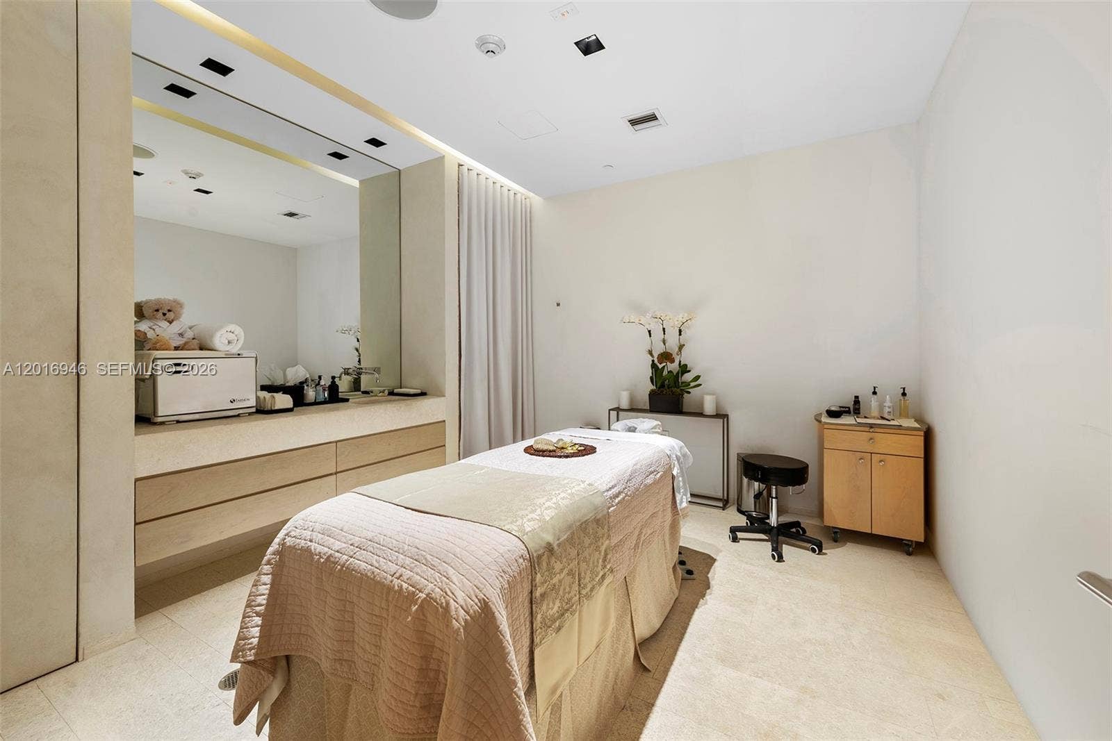 10201 Collins Avenue, #1806, Bal Harbour, FL 33154 Photo 34