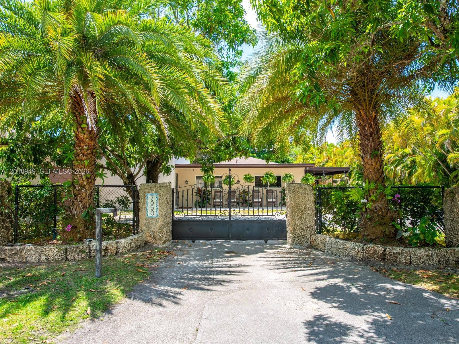 7650 SW 128th Street, Pinecrest, FL 33156 Photo 3