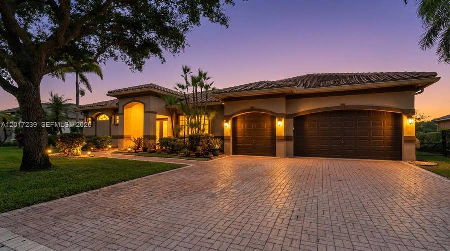 Property photo for 3973 SW 140th Avenue, Davie, FL
