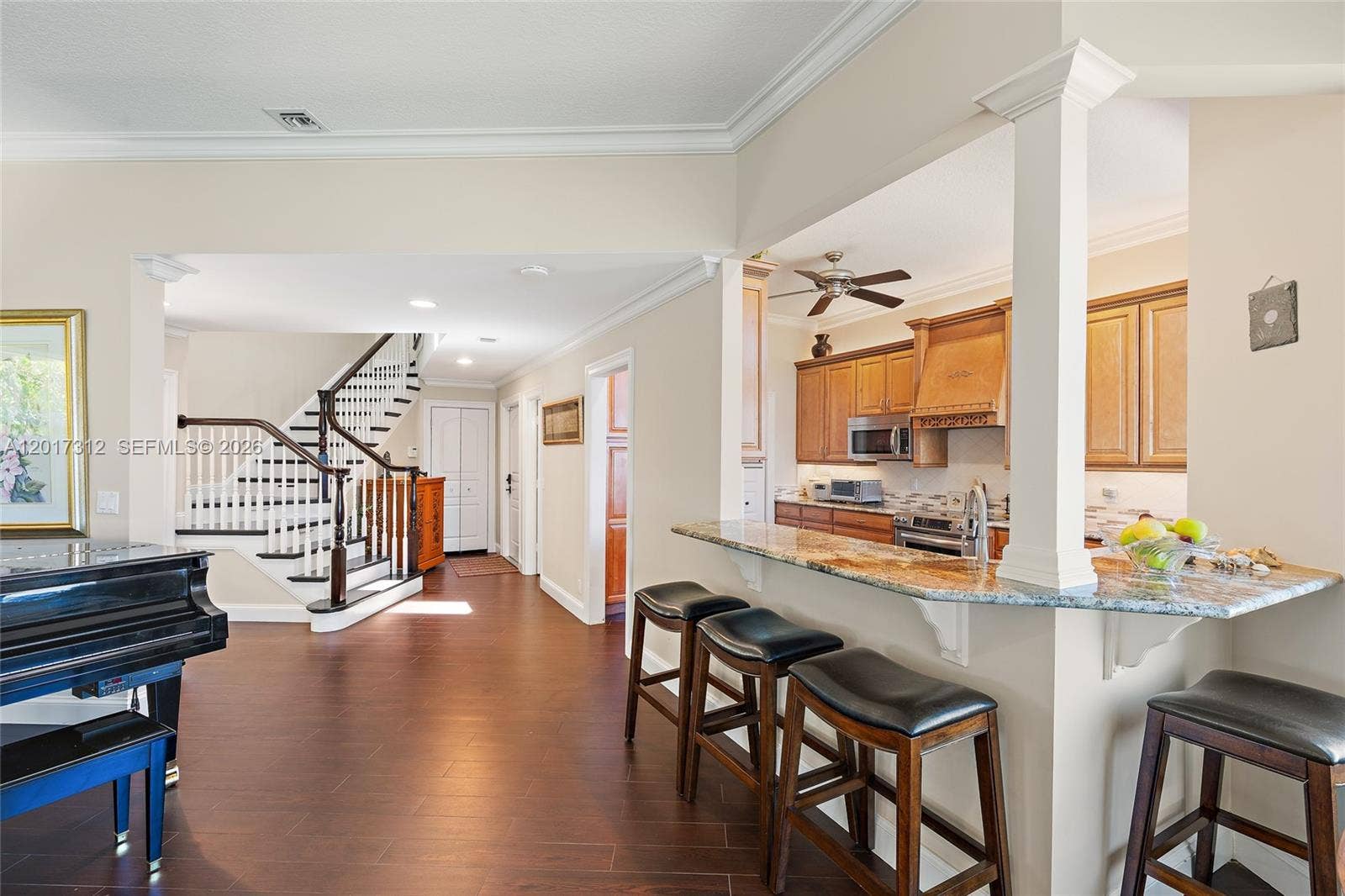 Kitchen / Foyer