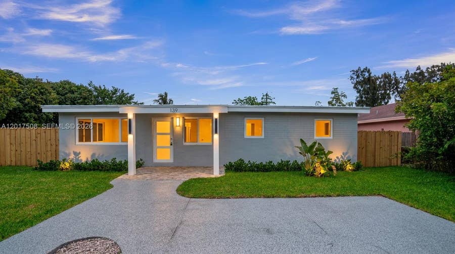 Property photo for 139 NW 12th Avenue, Delray Beach, FL