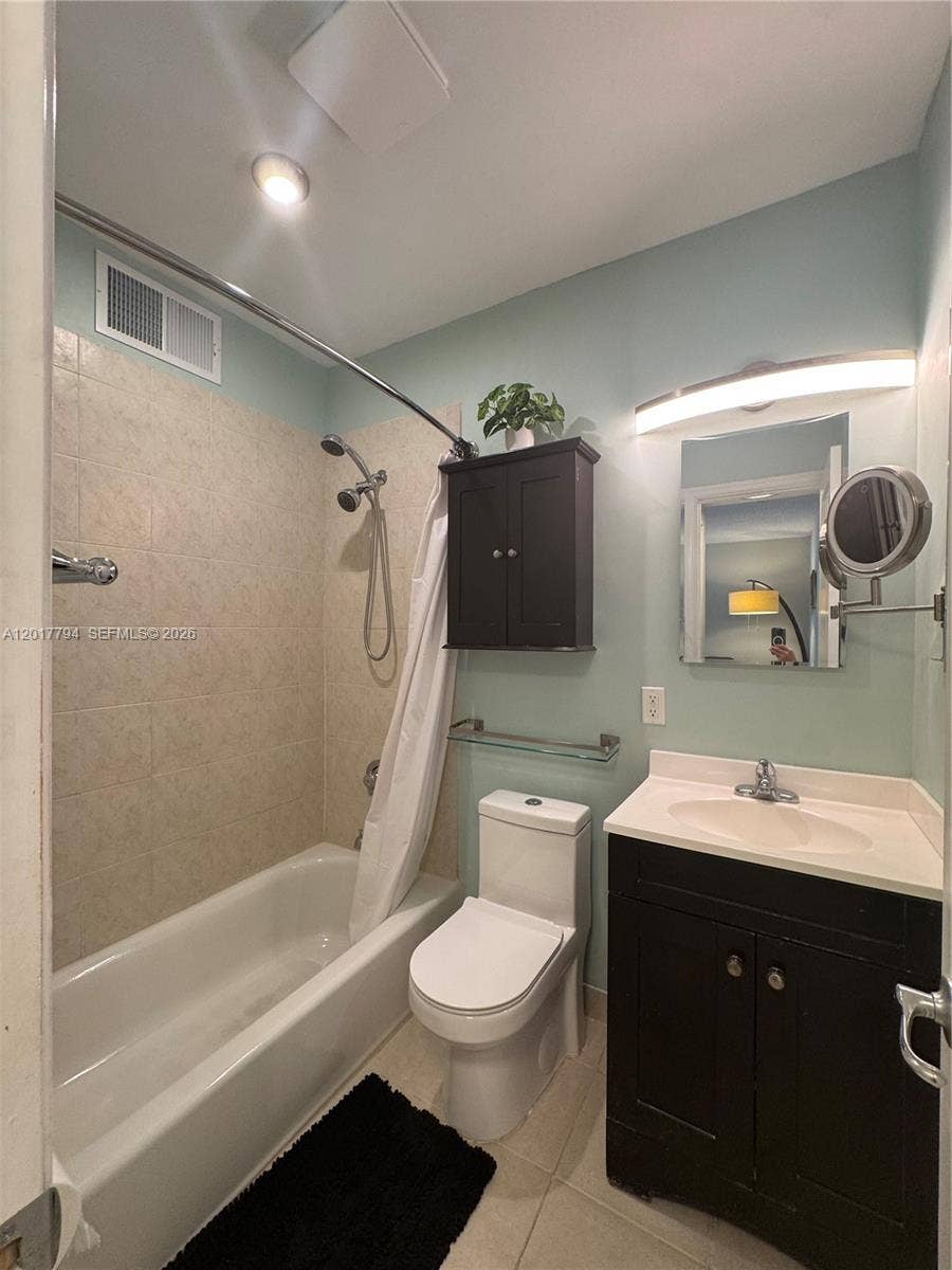 2660 NE 8th Avenue, #215, Wilton Manors, Wilton Manors, FL 33334 Photo 7