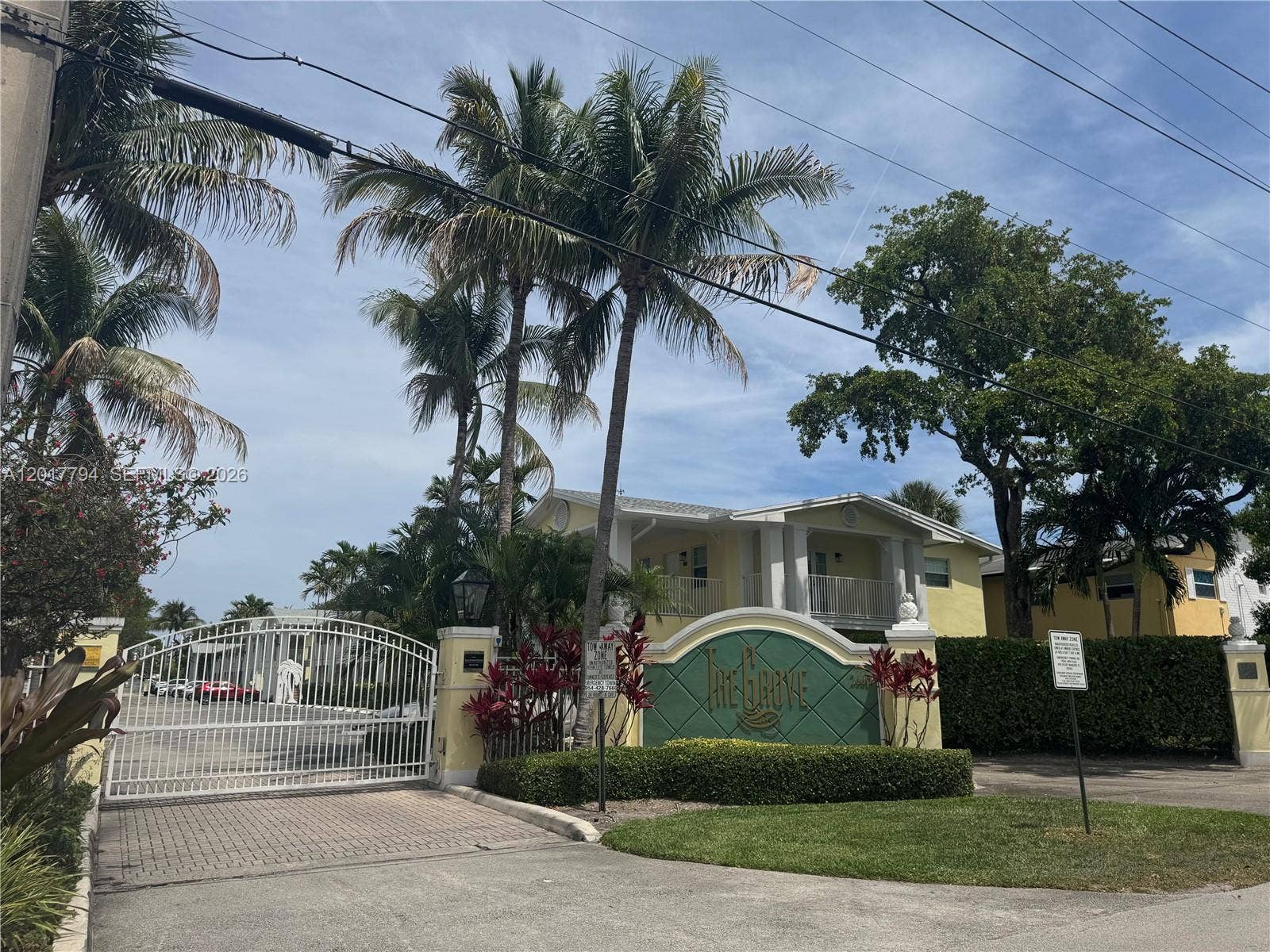 2660 NE 8th Avenue, #215, Wilton Manors, Wilton Manors, FL 33334 Photo 1