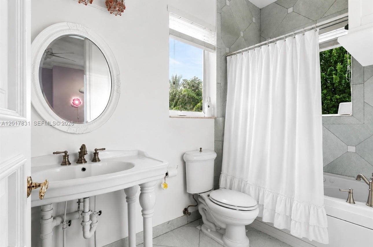 2951 Lake Ridge Lane, Weston, FL 33332 Photo 35