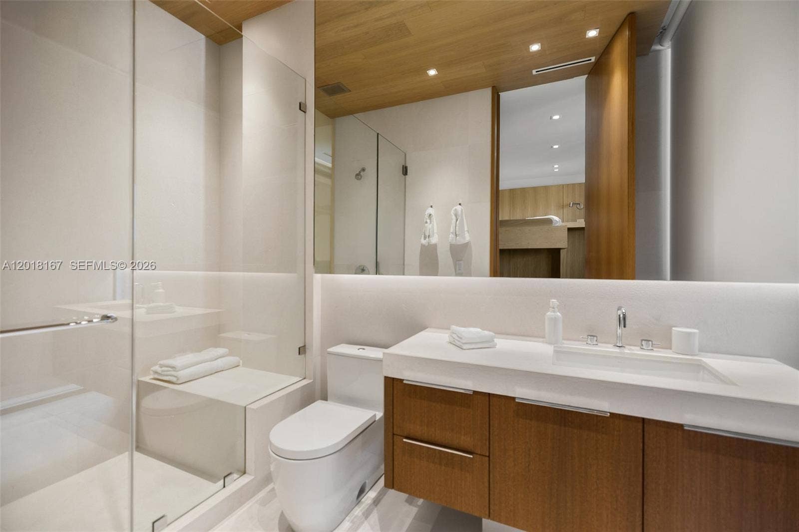 1420 W 23rd Street, Miami Beach, FL 33140 Guest House