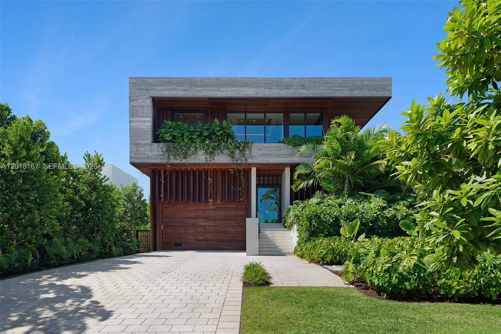 1420 W 23rd Street, Miami Beach, FL 33140 Guest House