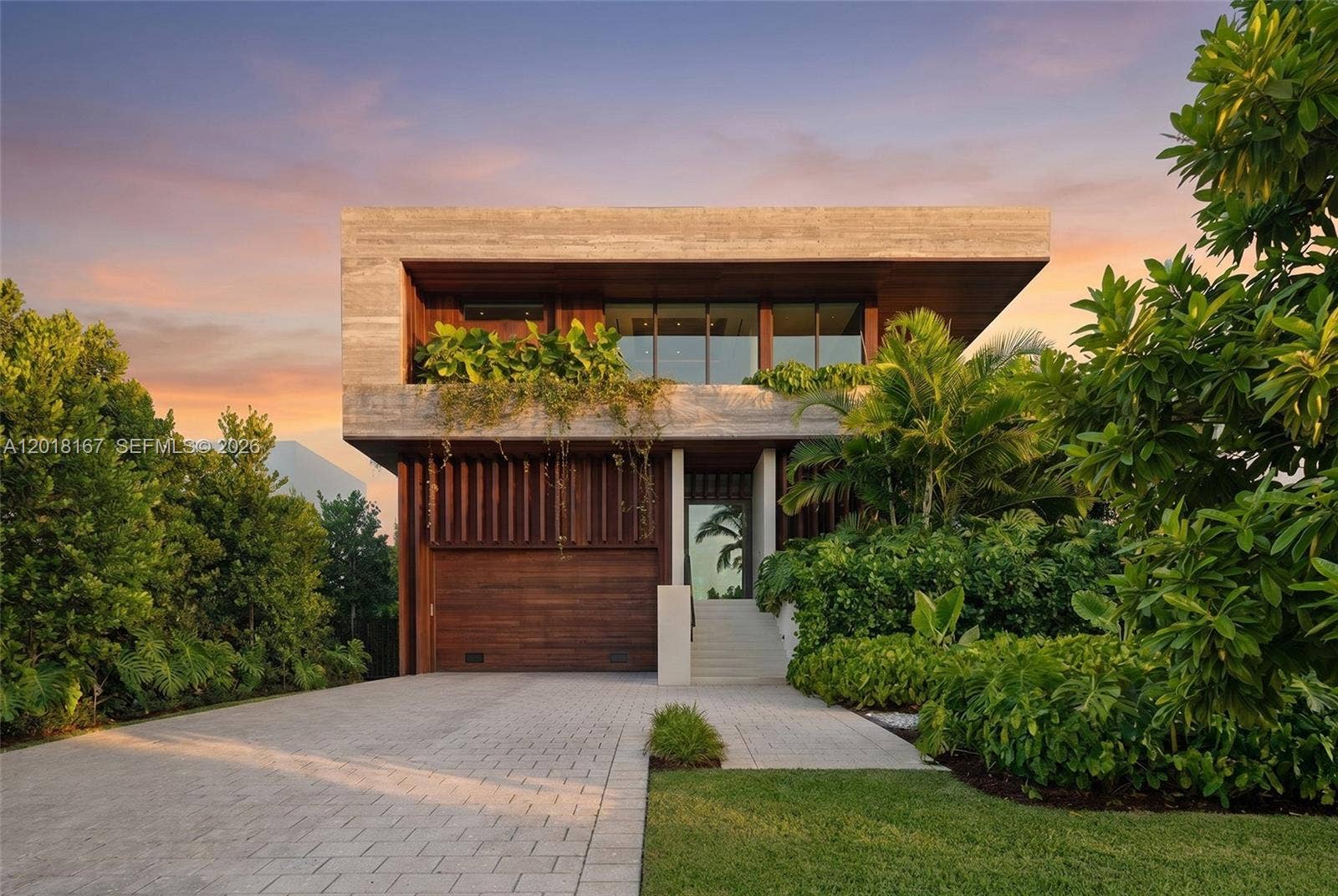 1420 W 23rd Street, Miami Beach, FL 33140 Guest House