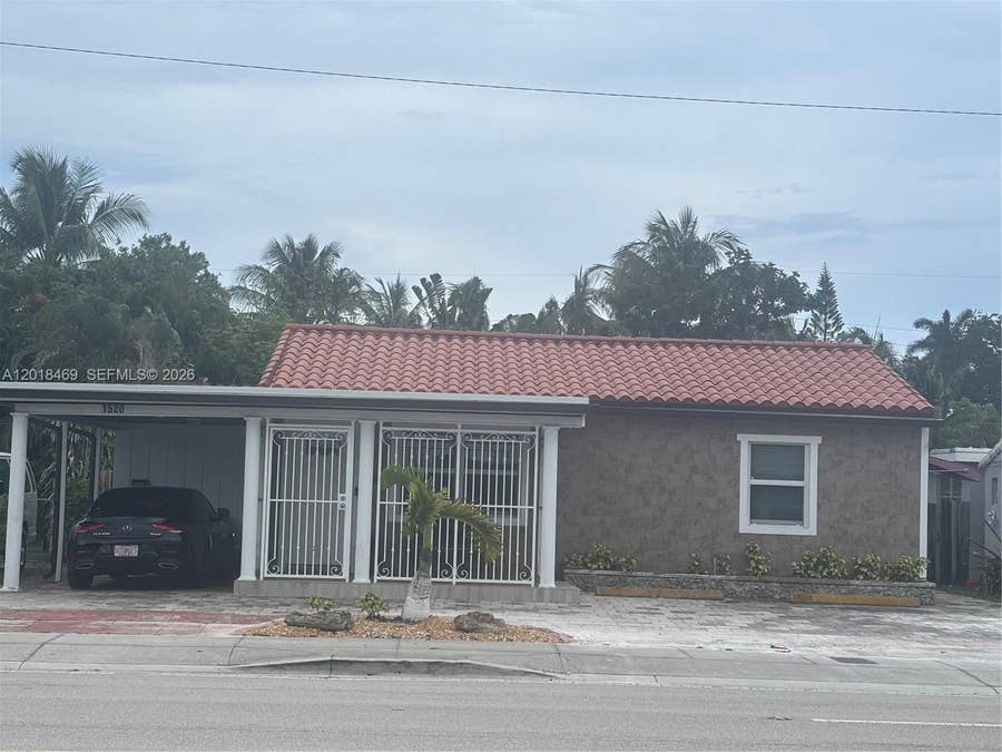 Property photo for 1520 N Andrews Avenue, Fort Lauderdale, FL