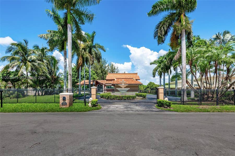 Property photo for 12425 SW 43rd Street, Miami, FL