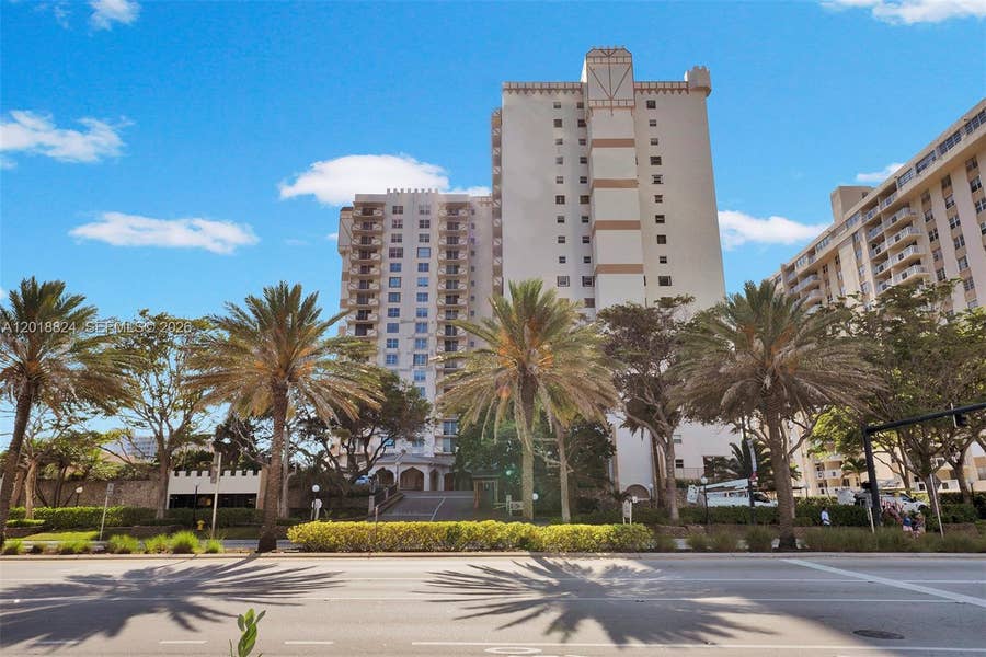 Property photo for 1865 S Ocean Drive, #4C, Hallandale Beach, FL