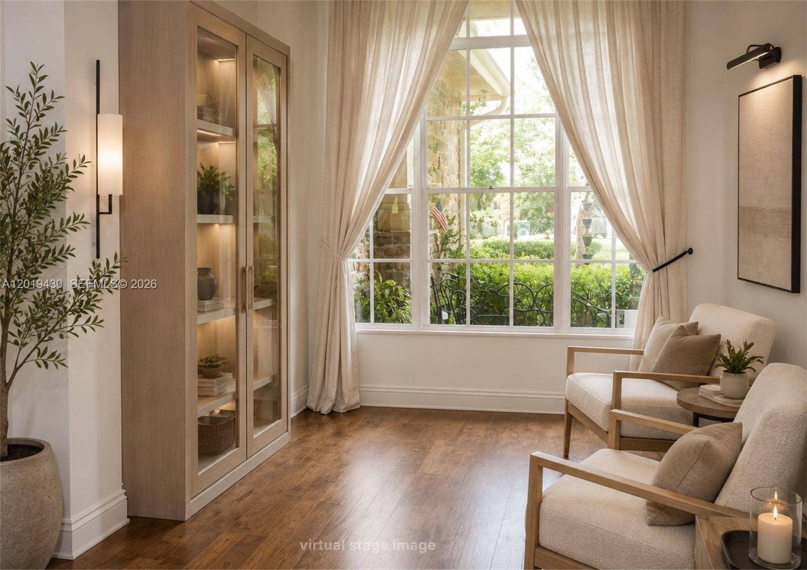 2640 SW 137th Terrace, Davie, FL 33330 Virtually Staged. Furniture & Decor for Illustration Only