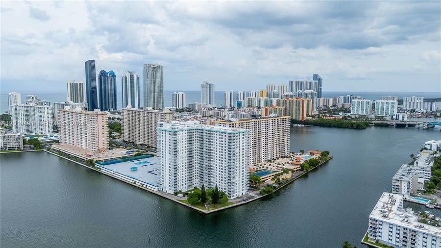 Property photo for 301 174, #1503, Sunny Isles Beach, FL