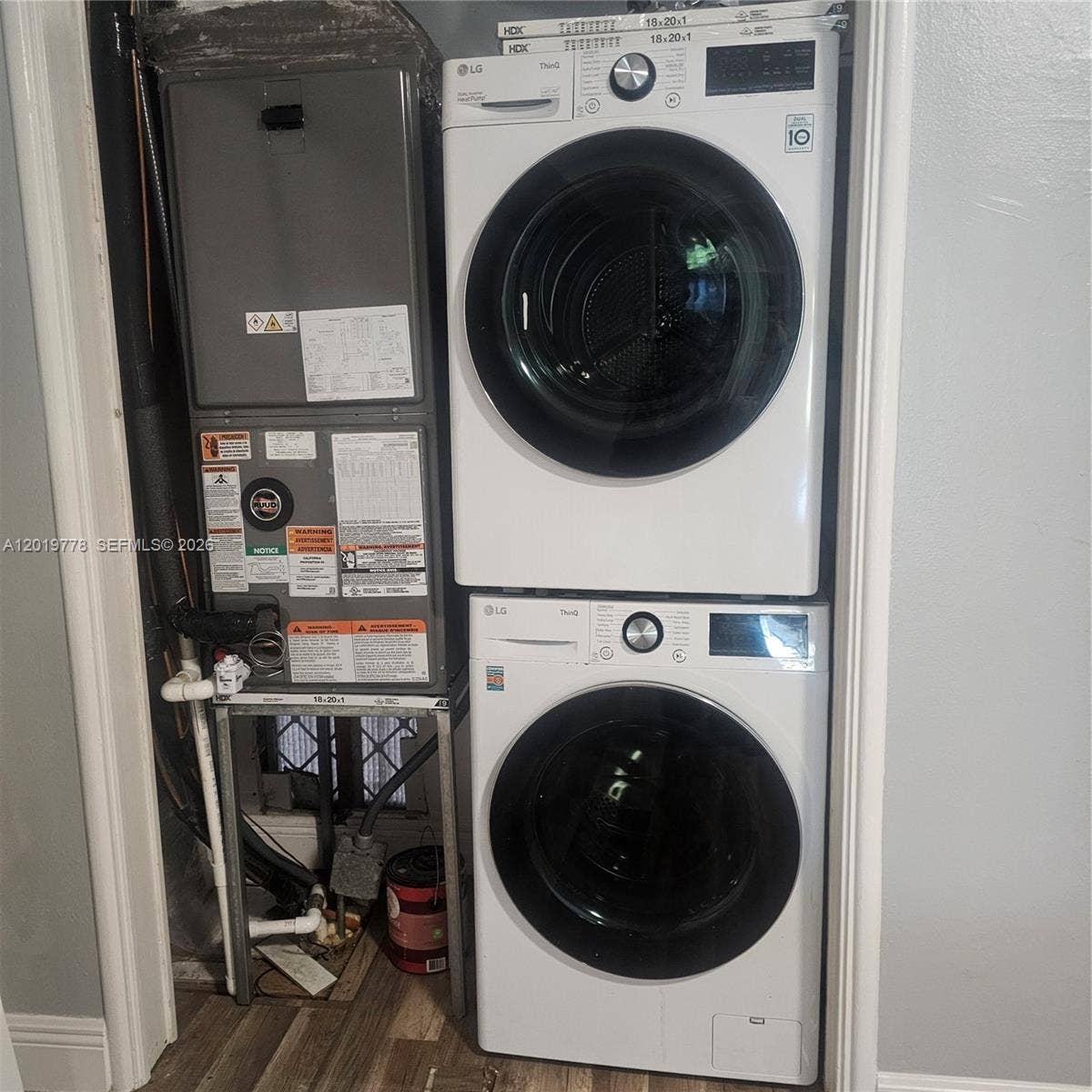 3116 E Sunrise Boulevard, #3116, Fort Lauderdale, Fort Lauderdale, FL 33304 private laundry