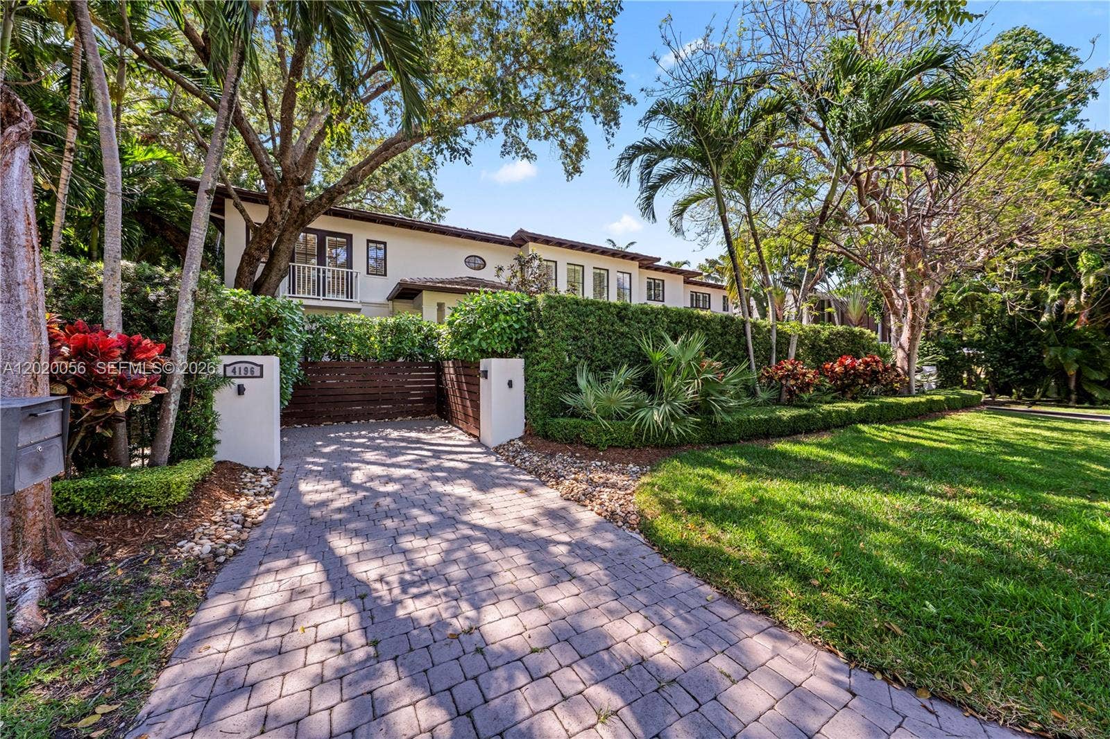 4196 S Douglas Road, Miami, FL 33133 Photo 8