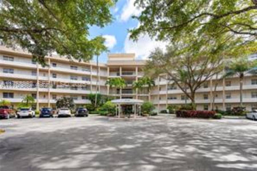 Property photo for 3800 Oaks Clubhouse Drive, #307, Pompano Beach, FL