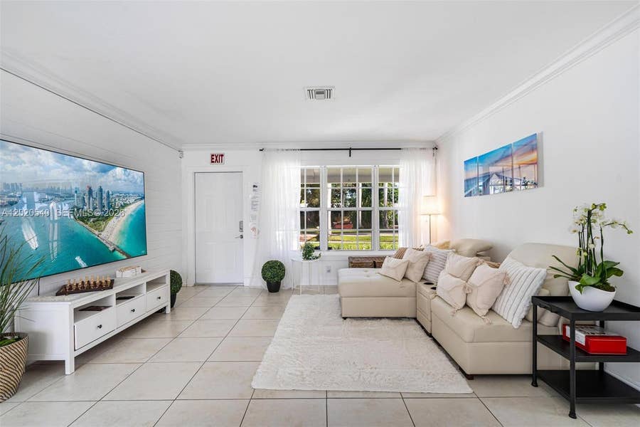 Property photo for 1012 N 13th Terrace, Hollywood, FL