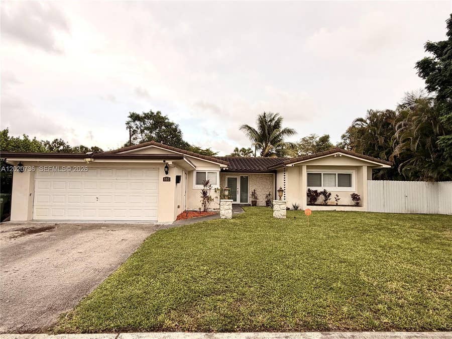 Property photo for 661 SW 67th Avenue, Pembroke Pines, FL