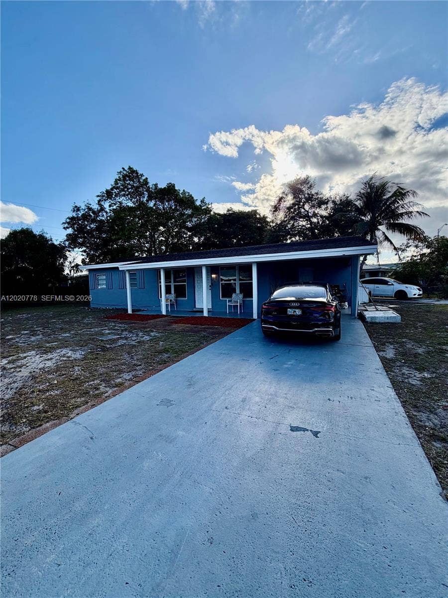518 NW 47th Court, Oakland Park, FL 33309 Photo 12