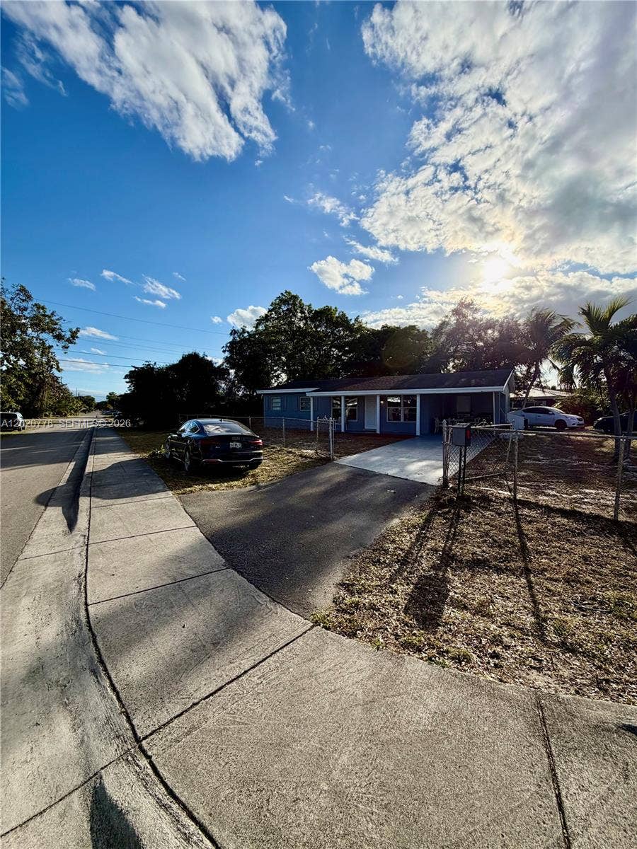 518 NW 47th Court, Oakland Park, FL 33309 Photo 17