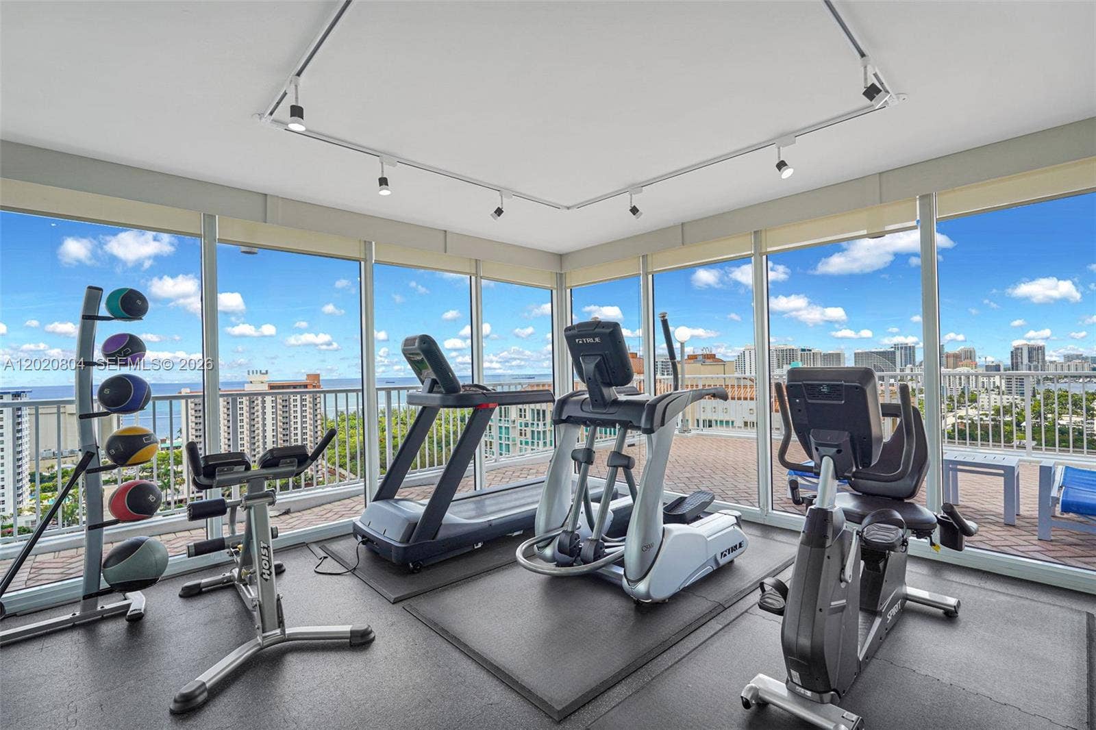 2800 E Sunrise Boulevard, #17E, Fort Lauderdale, FL 33304 Photo 59