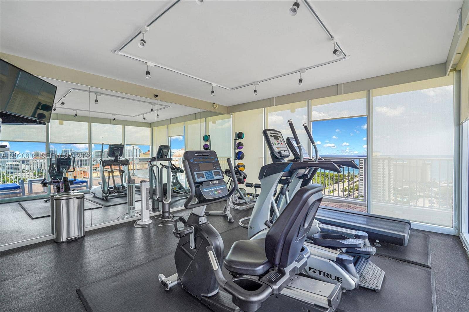 2800 E Sunrise Boulevard, #17E, Fort Lauderdale, FL 33304 Photo 58