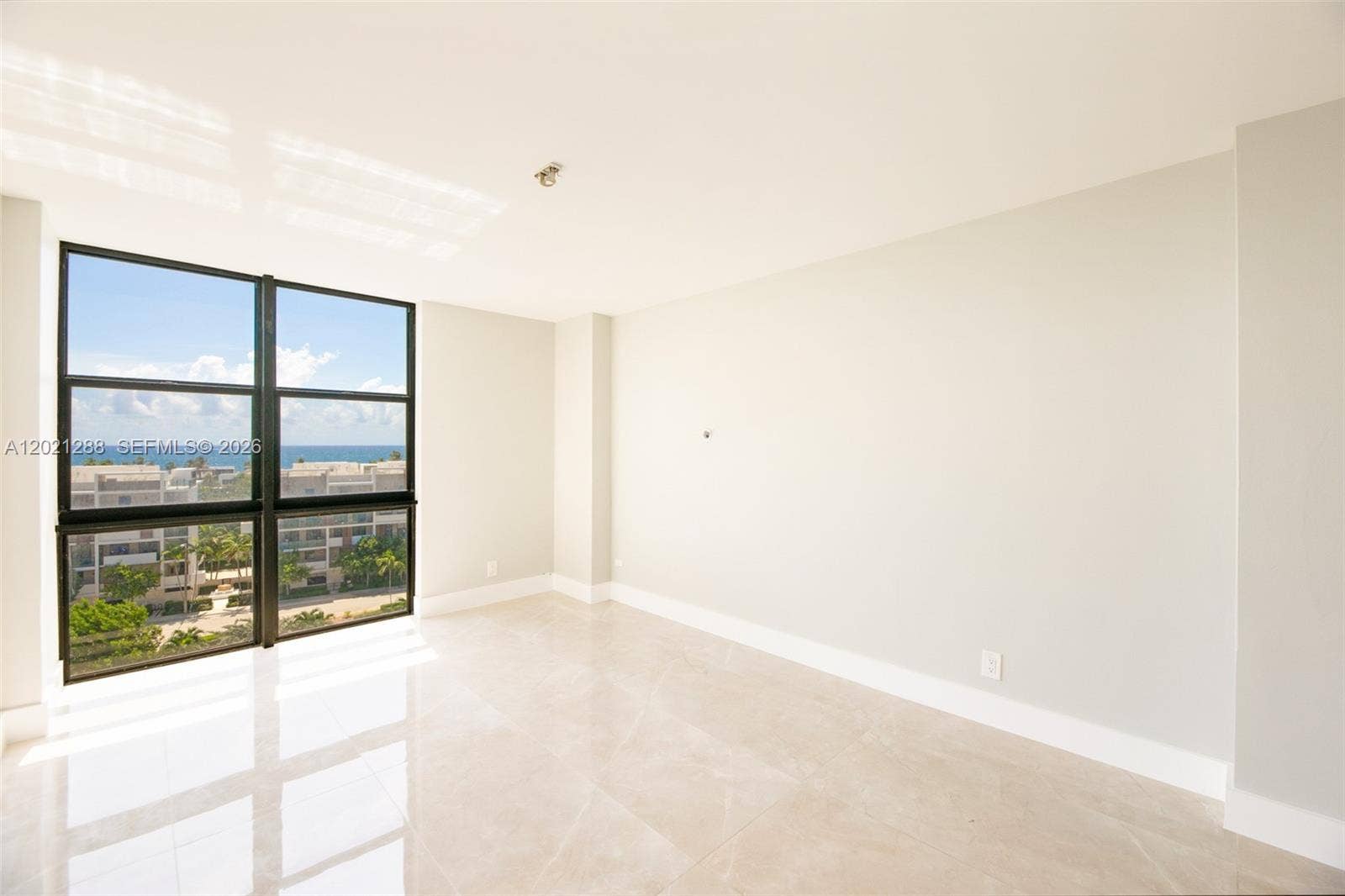 3031 N Ocean Boulevard, #903, Fort Lauderdale, Fort Lauderdale, FL 33308 Photo 17
