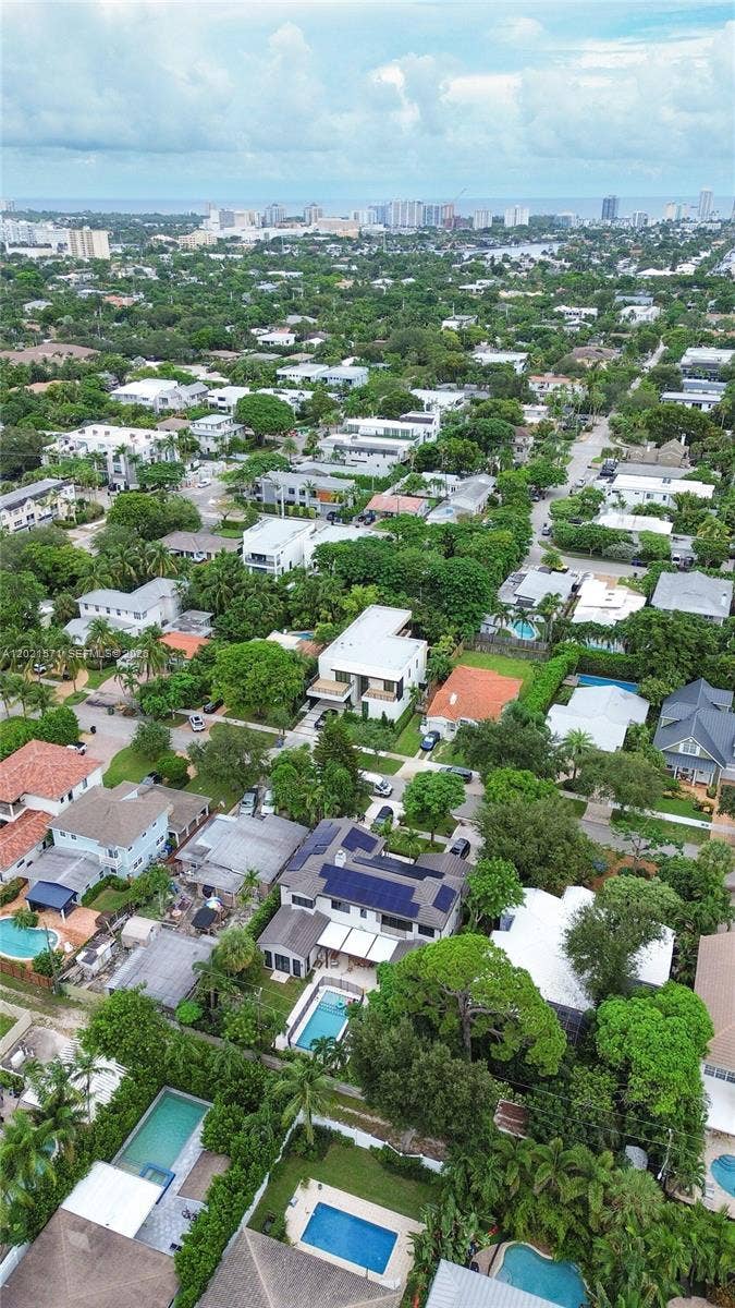 528 NE 13th Avenue, Fort Lauderdale, FL 33301 Photo 8
