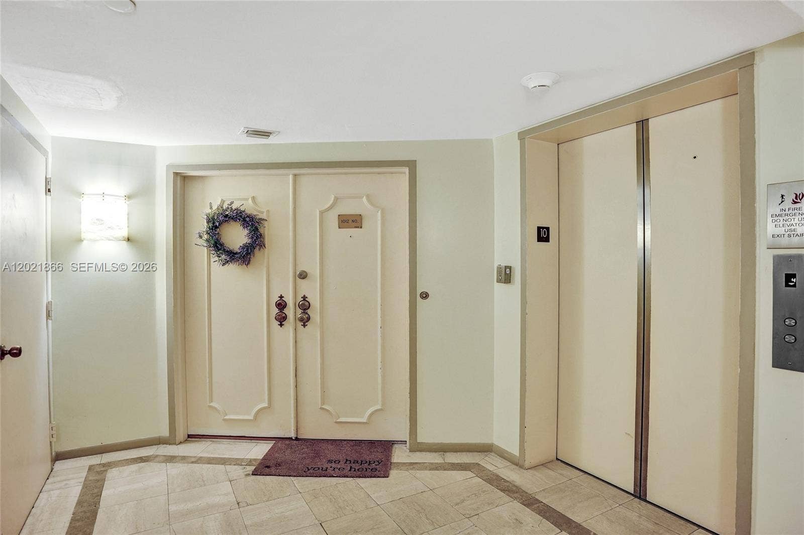1800 S Ocean Boulevard, #1012, Lauderdale By The Sea, FL 33062 ONLY 2 OWNERS SHARE THE FOYER