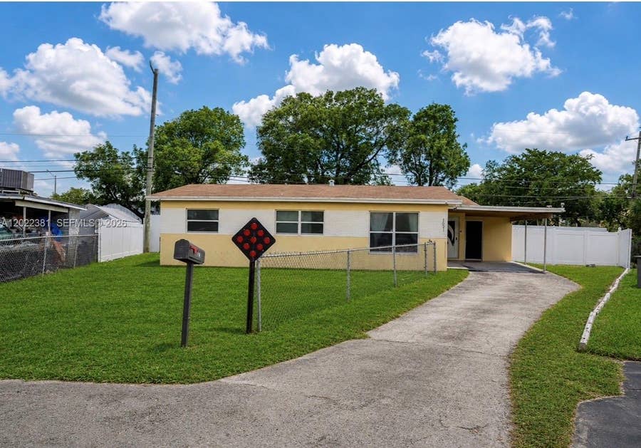 Property photo for 1021 NW 23rd Road, Fort Lauderdale, FL