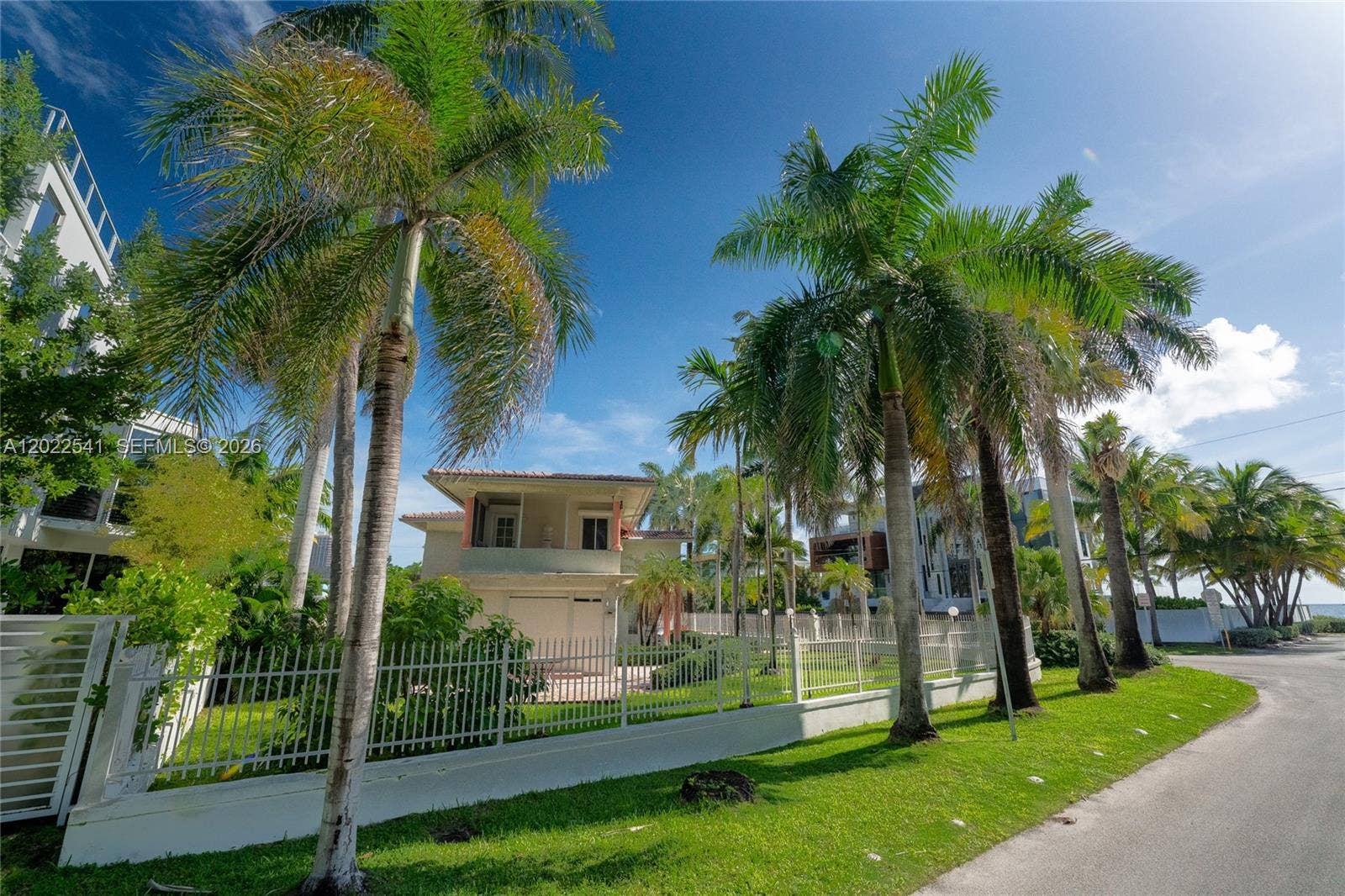 2701 N Atlantic Boulevard, Fort Lauderdale, FL 33308 Photo 8
