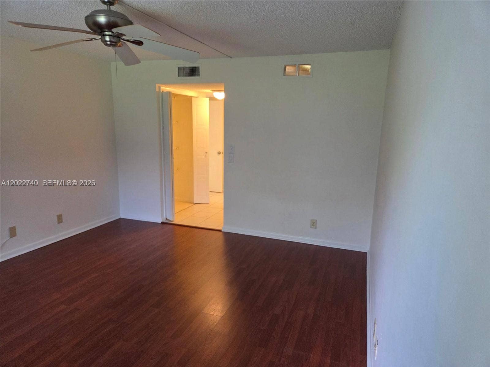 413 Lakeview Drive, #104, Weston, Weston, FL 33326 Master Bedroom